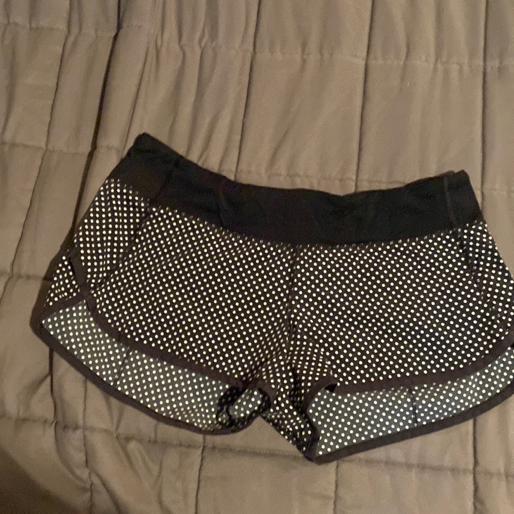 Size 8 Lululemon Short